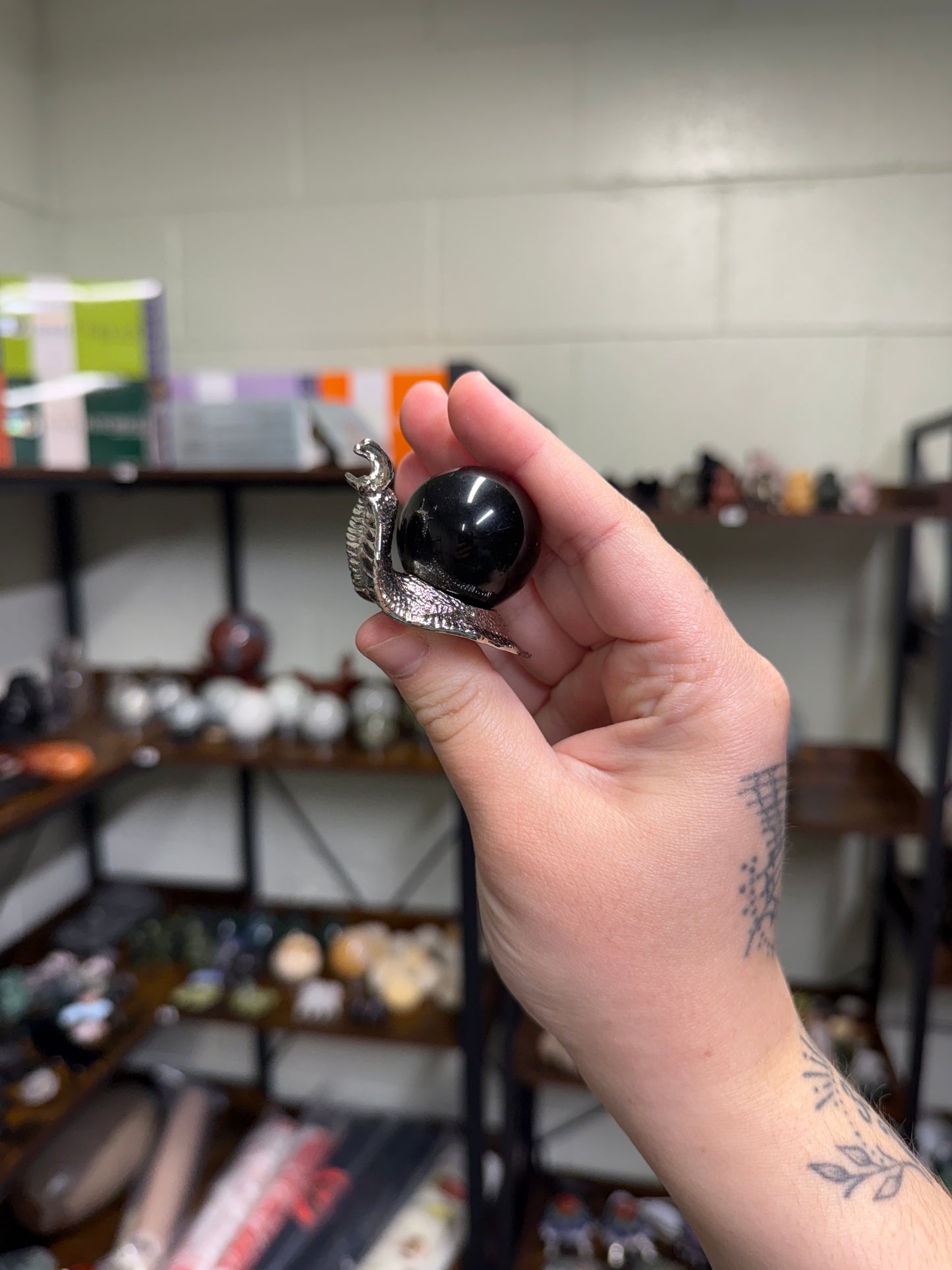 Snail Sphere Holder