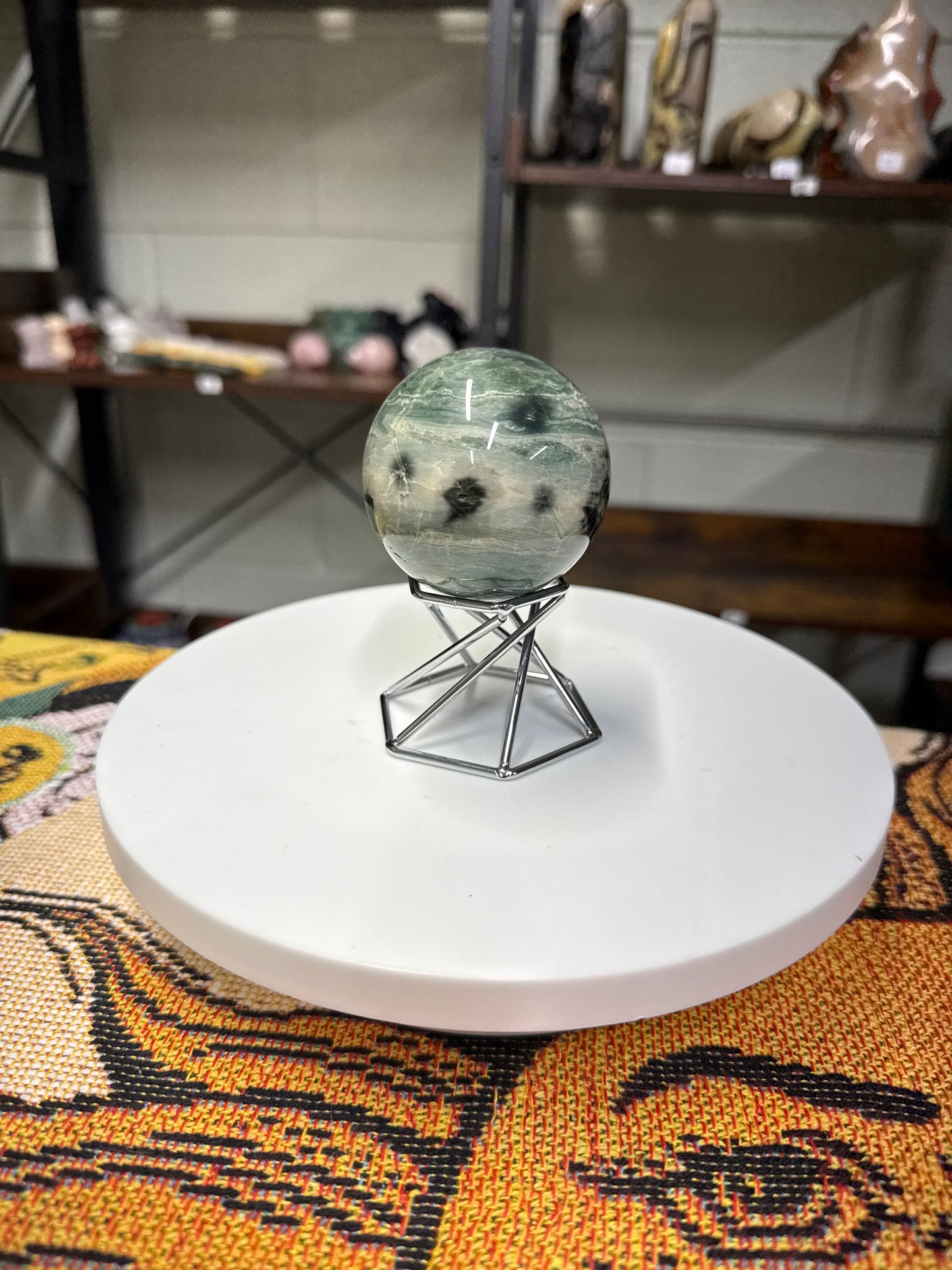 Silver Spiral Sphere Stand